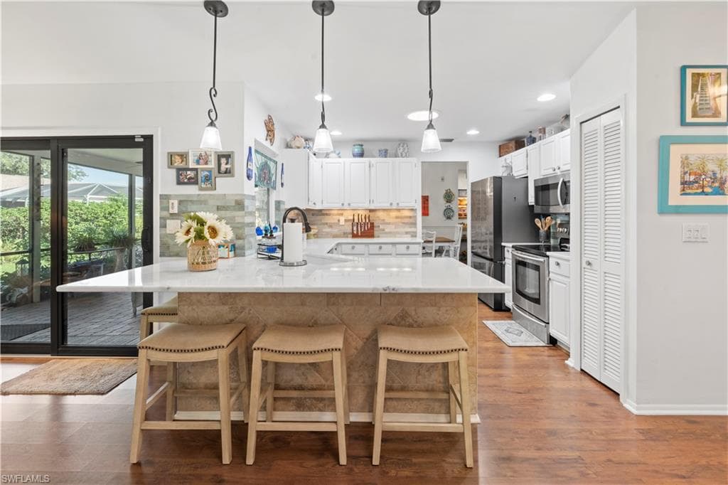 9967 Country Oaks DR, FORT MYERS FL 33967-13