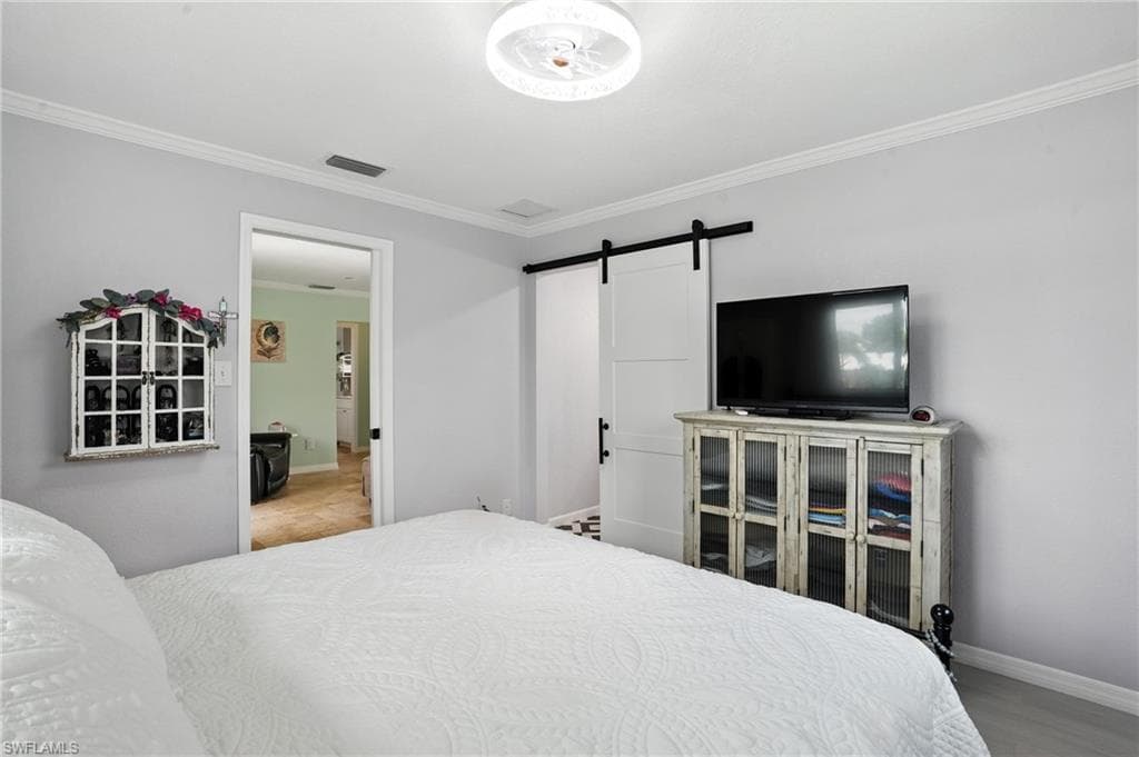 2131 Saint Croix AVE, FORT MYERS FL 33905-18