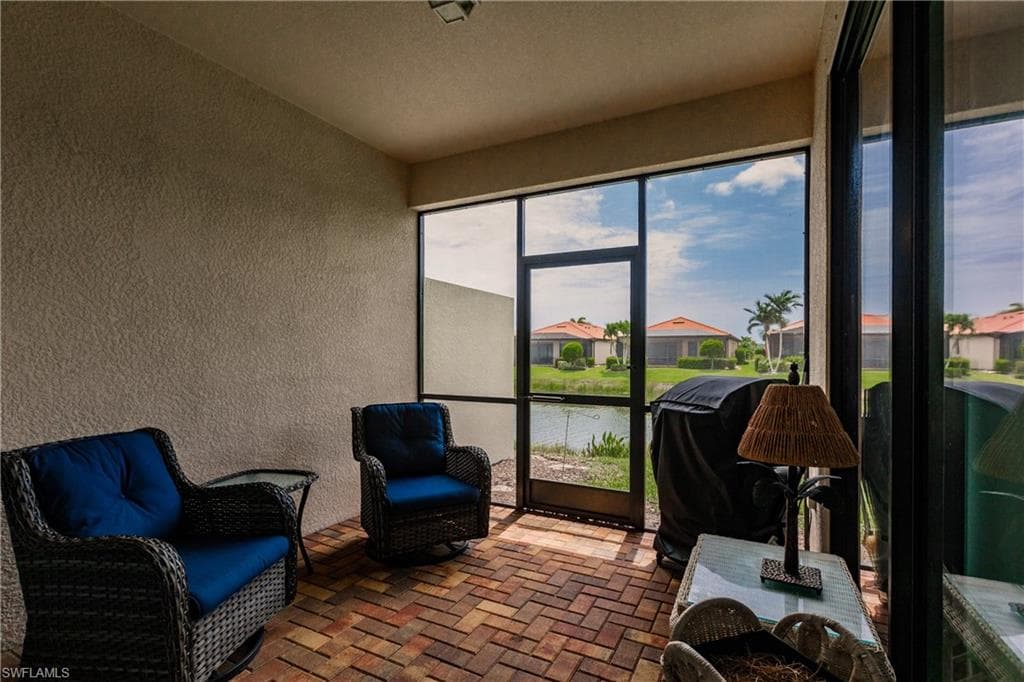 1403 Oceania DR S, NAPLES FL 34113-26