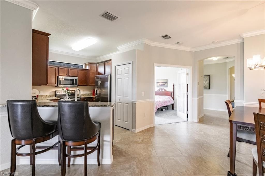 1403 Oceania DR S, NAPLES FL 34113-11