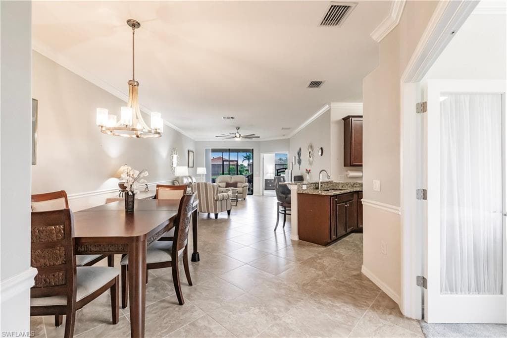 1403 Oceania DR S, NAPLES FL 34113-8