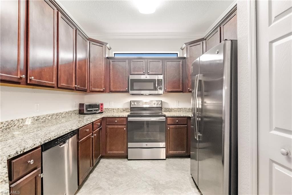 1403 Oceania DR S, NAPLES FL 34113-9