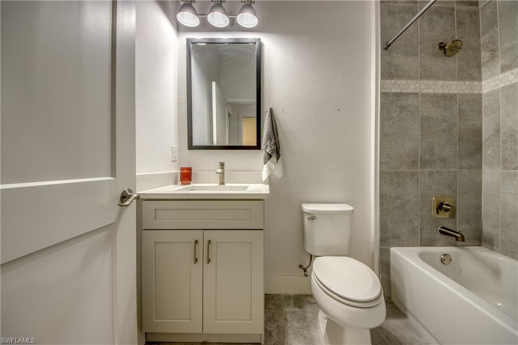 157 Karlow AVE, LEHIGH ACRES FL 33974-13