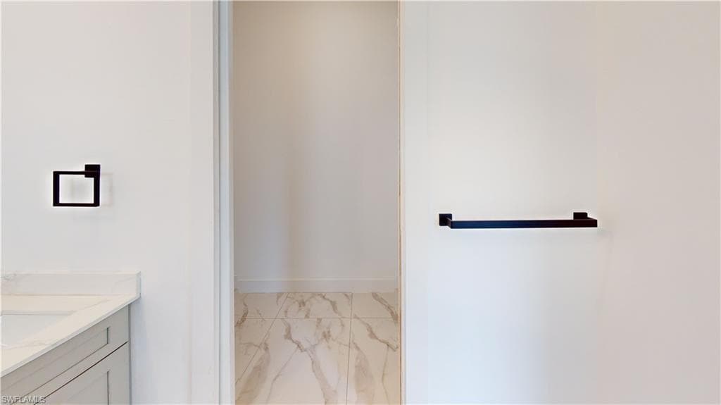 2045 Carver AVE, FORT MYERS FL 33916-41