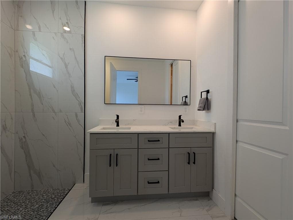 2045 Carver AVE, FORT MYERS FL 33916-48