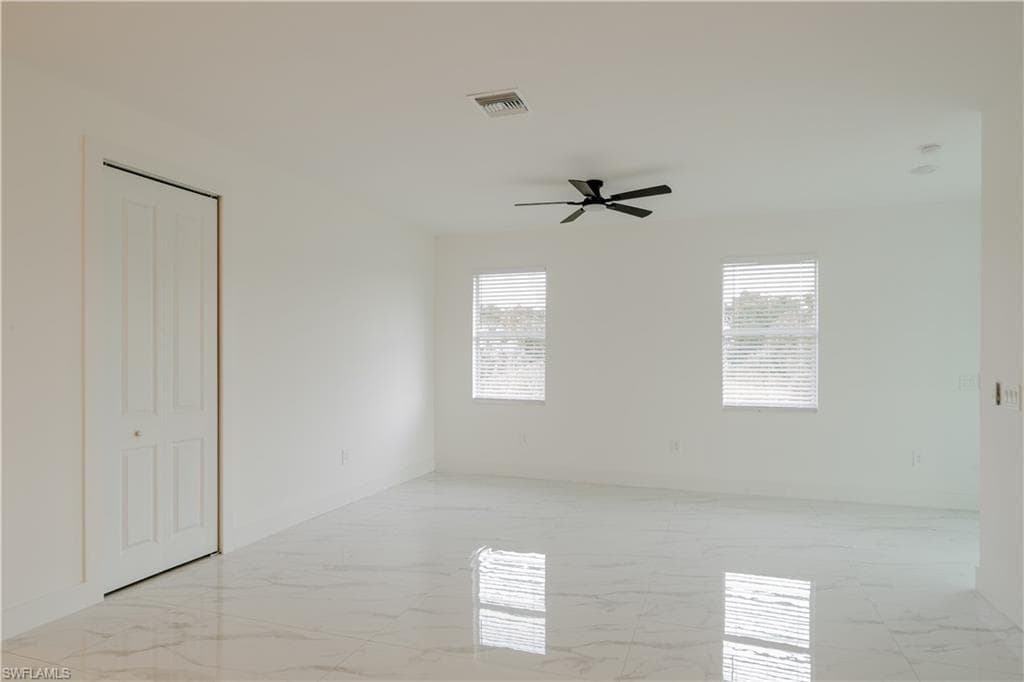 2045 Carver AVE, FORT MYERS FL 33916-49