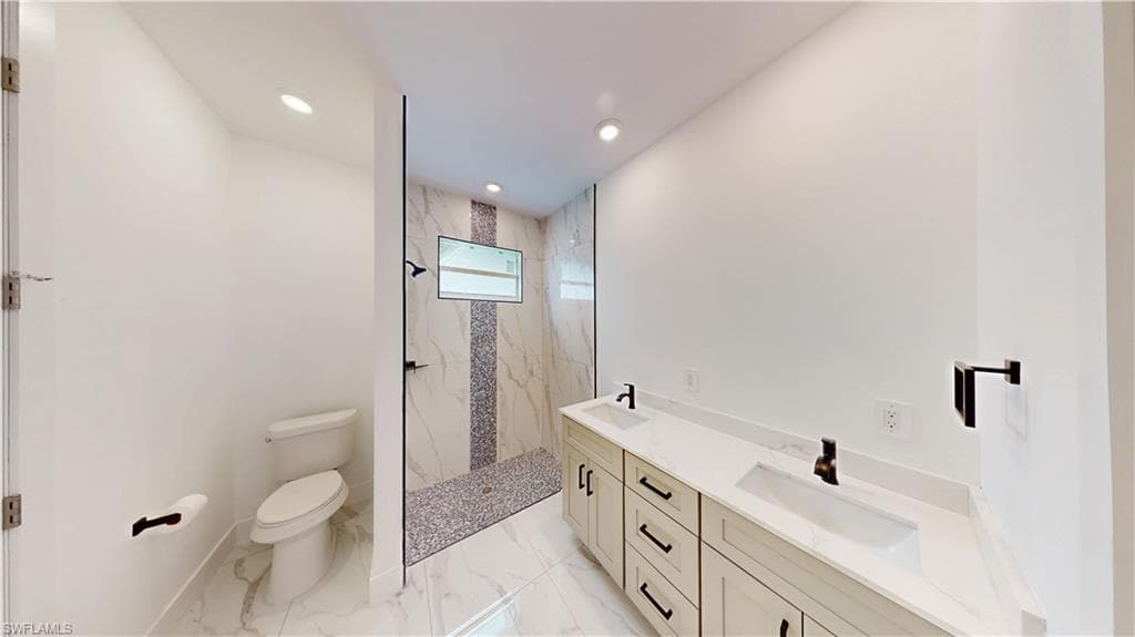 2045 Carver AVE, FORT MYERS FL 33916-43