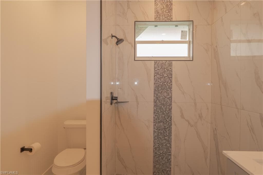 2045 Carver AVE, FORT MYERS FL 33916-38