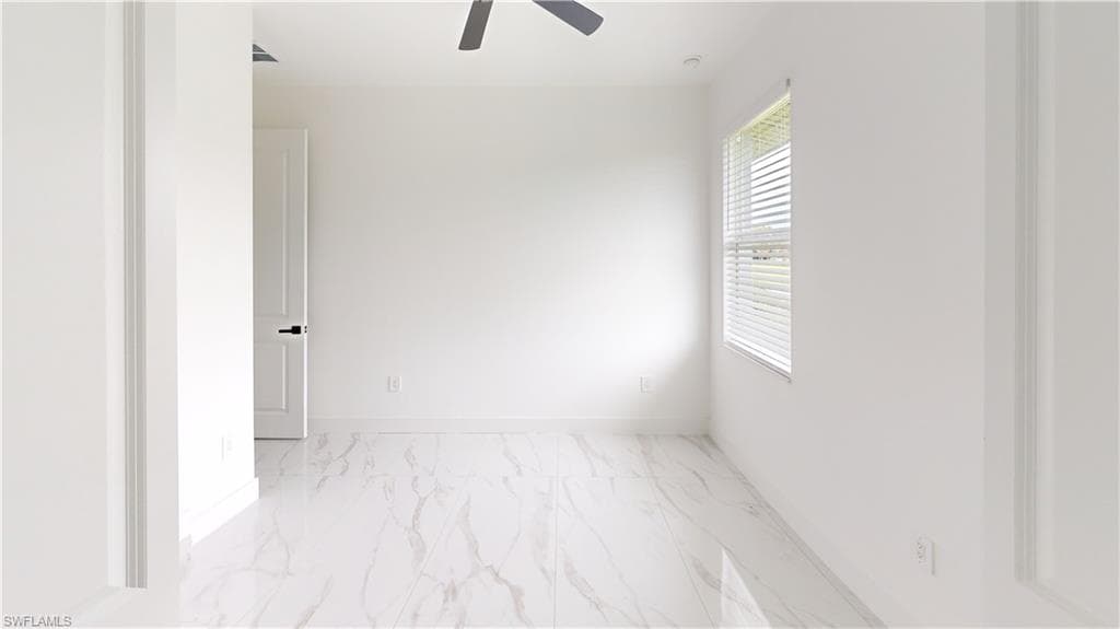 2045 Carver AVE, FORT MYERS FL 33916-20