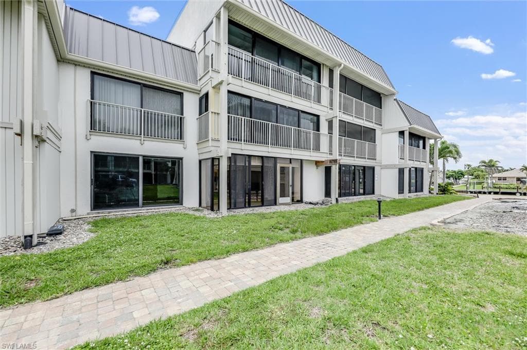 760 Sextant DR # 321, SANIBEL FL 33957-5