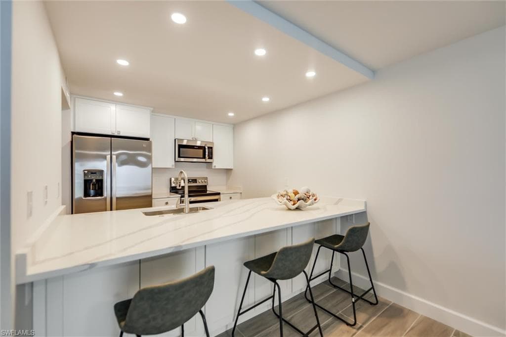 760 Sextant DR # 321, SANIBEL FL 33957-6