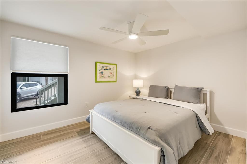 760 Sextant DR # 321, SANIBEL FL 33957-24