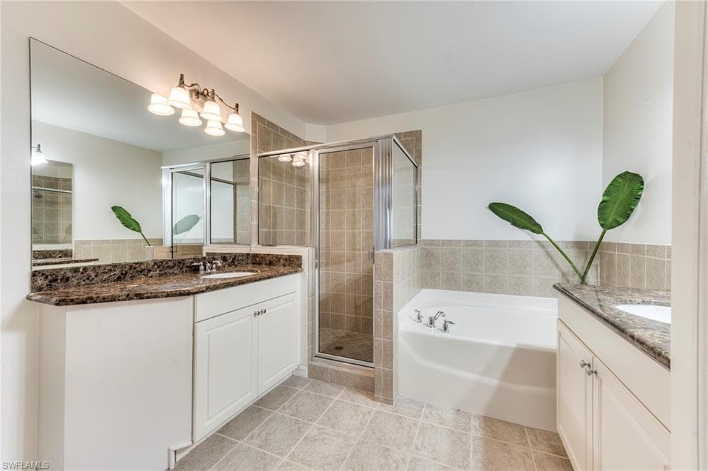 10241 Olivewood WAY # 150, ESTERO FL 33928-31