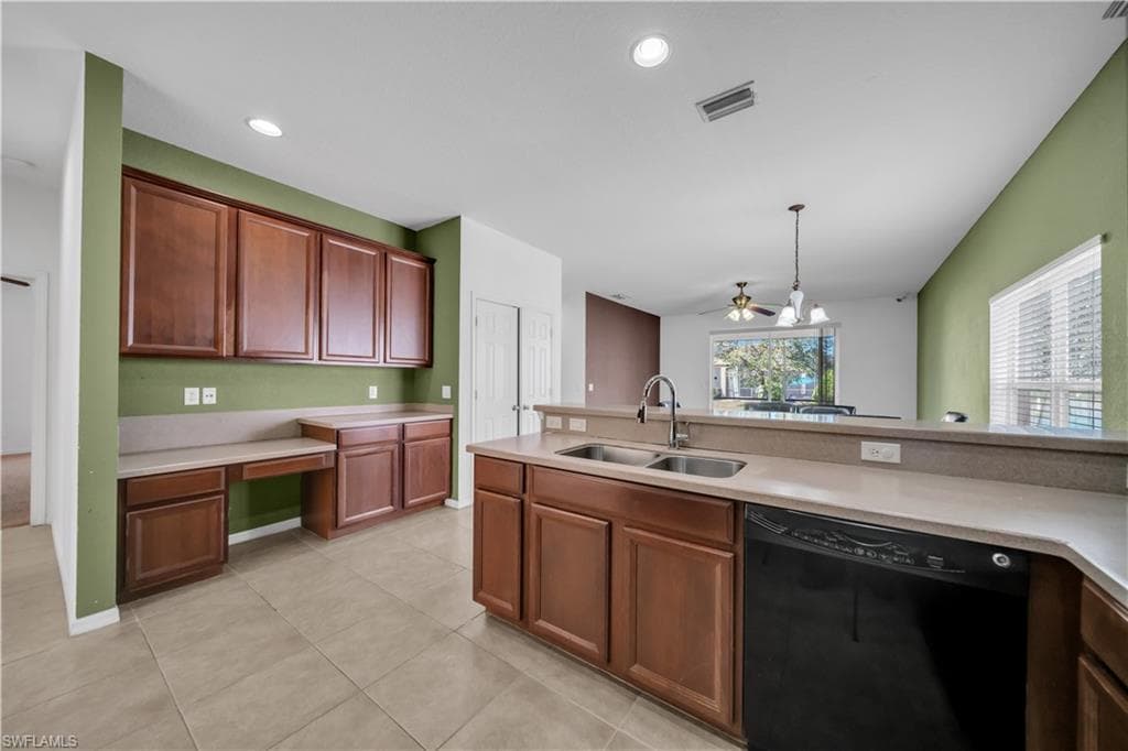 8125 Silver Birch WAY, LEHIGH ACRES FL 33971-31