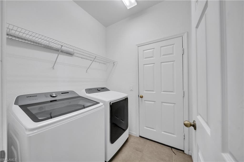 8125 Silver Birch WAY, LEHIGH ACRES FL 33971-43