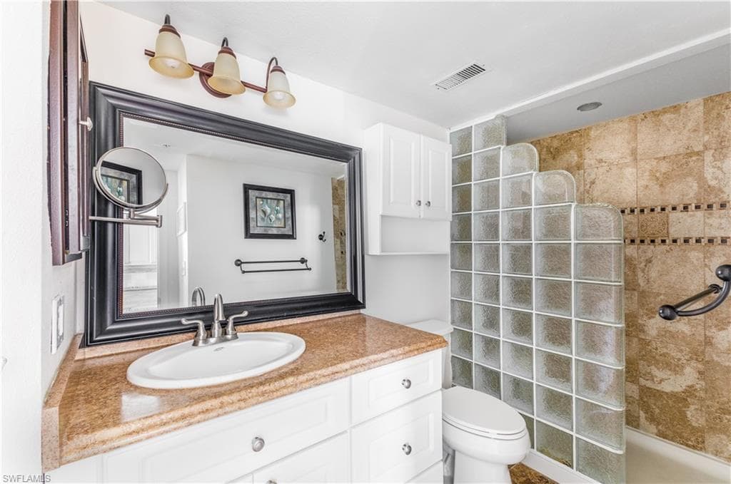 8701 Estero BLVD # 102, BONITA SPRINGS FL 33931-4