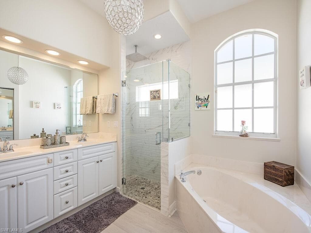 8098 Tauren CT, NAPLES FL 34119-10