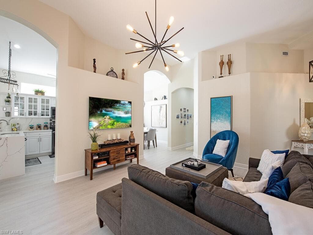 8098 Tauren CT, NAPLES FL 34119-3