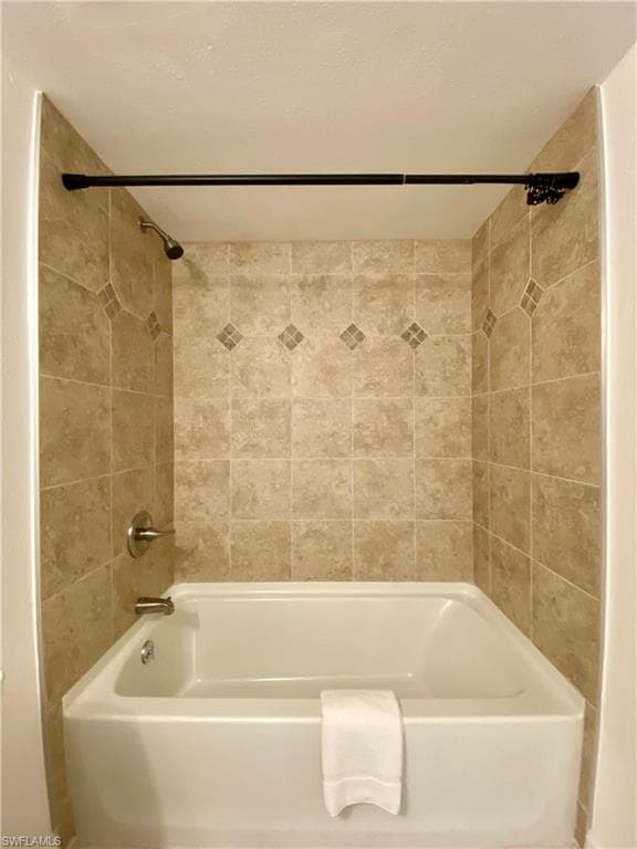 4906 Victoria DR # 107, CAPE CORAL FL 33904-22