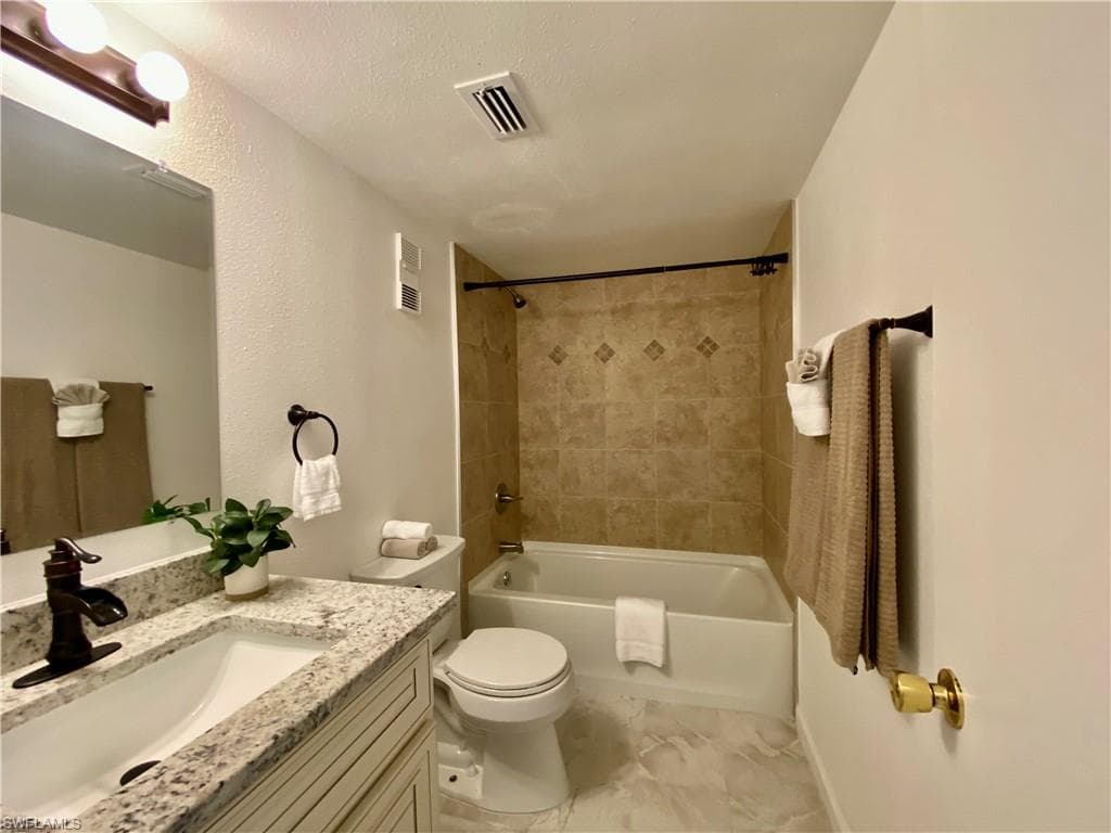 4906 Victoria DR # 107, CAPE CORAL FL 33904-11