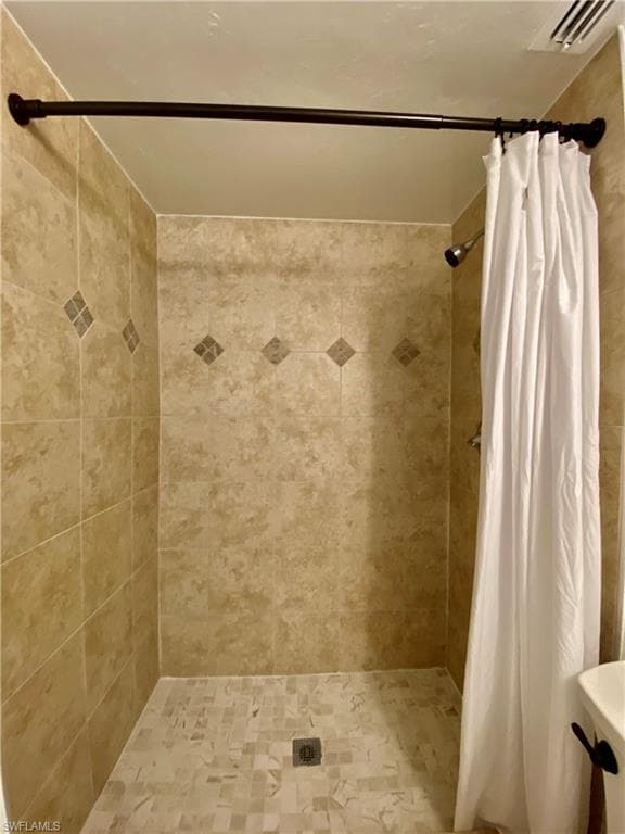 4906 Victoria DR # 107, CAPE CORAL FL 33904-21