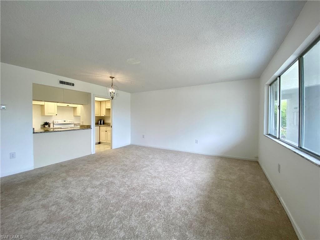 4906 Victoria DR # 107, CAPE CORAL FL 33904-4