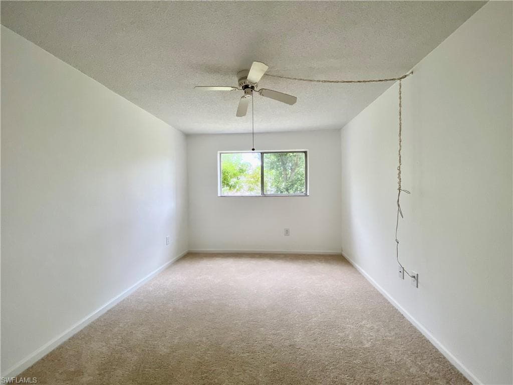 4906 Victoria DR # 107, CAPE CORAL FL 33904-9