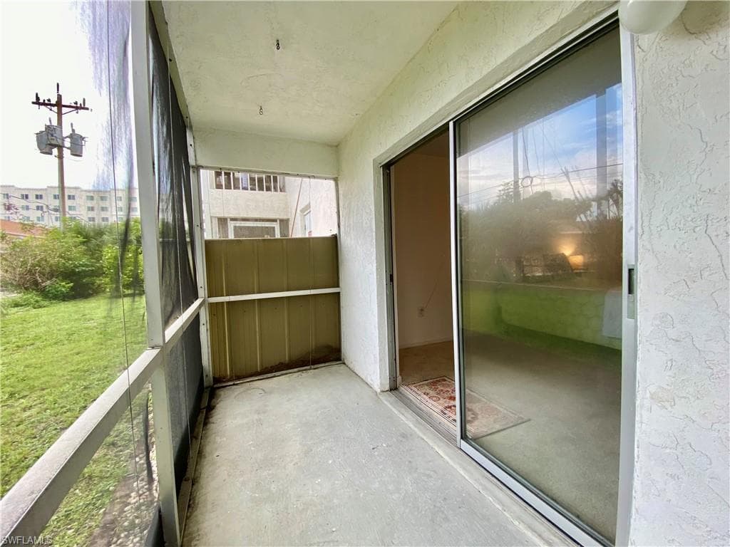 4906 Victoria DR # 107, CAPE CORAL FL 33904-24