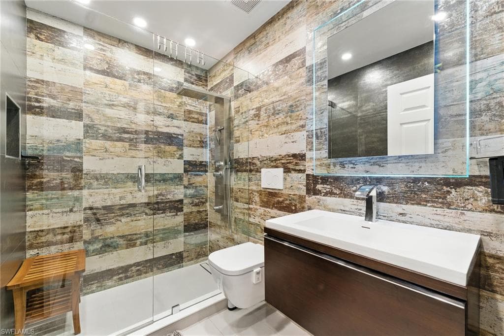 2085 Painted Palm DR, NAPLES FL 34119-27