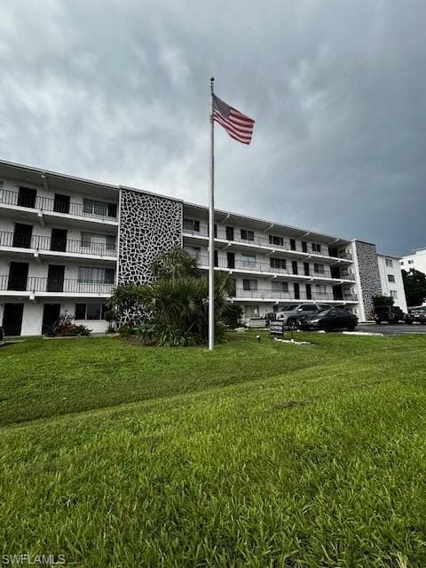 4906 Victoria DR # 412, CAPE CORAL FL 33904-17