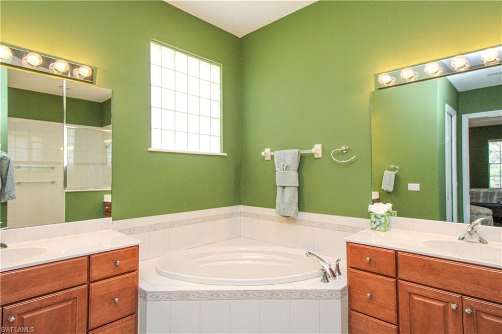 28130 L Burton Fletcher CT, BONITA SPRINGS FL 34135-40