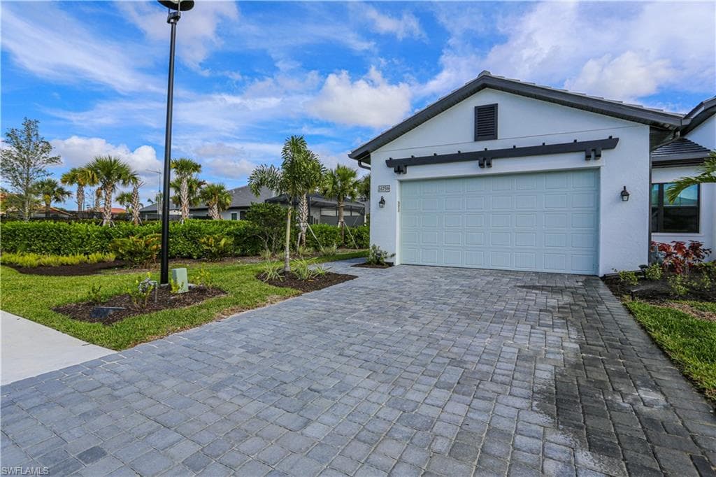 14759 Kingfisher LOOP, NAPLES FL 34120-1