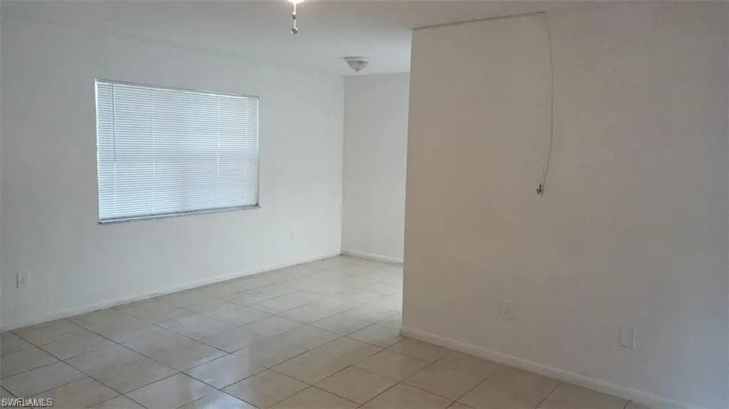 2524 Congress ST, FORT MYERS FL 33901-4