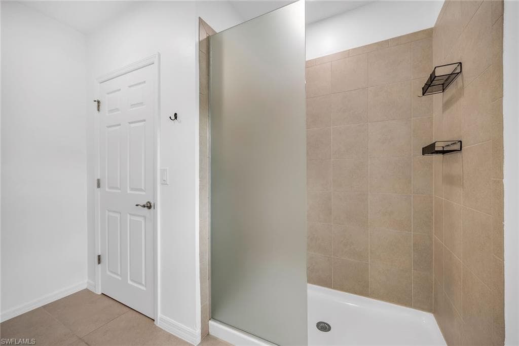 26974 Wildwood Pines LN, BONITA SPRINGS FL 34135-18