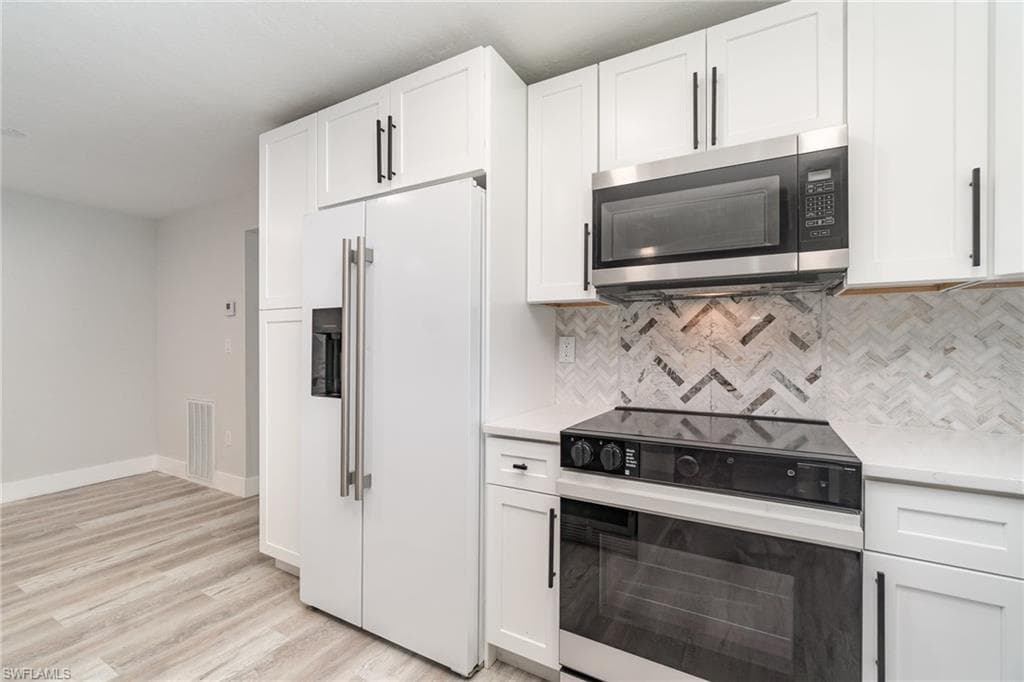 319 Arlington AVE, FORT MYERS FL 33905-13