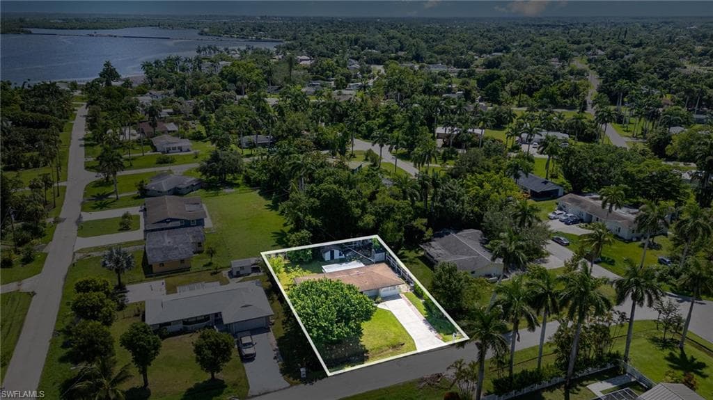 319 Arlington AVE, FORT MYERS FL 33905-34