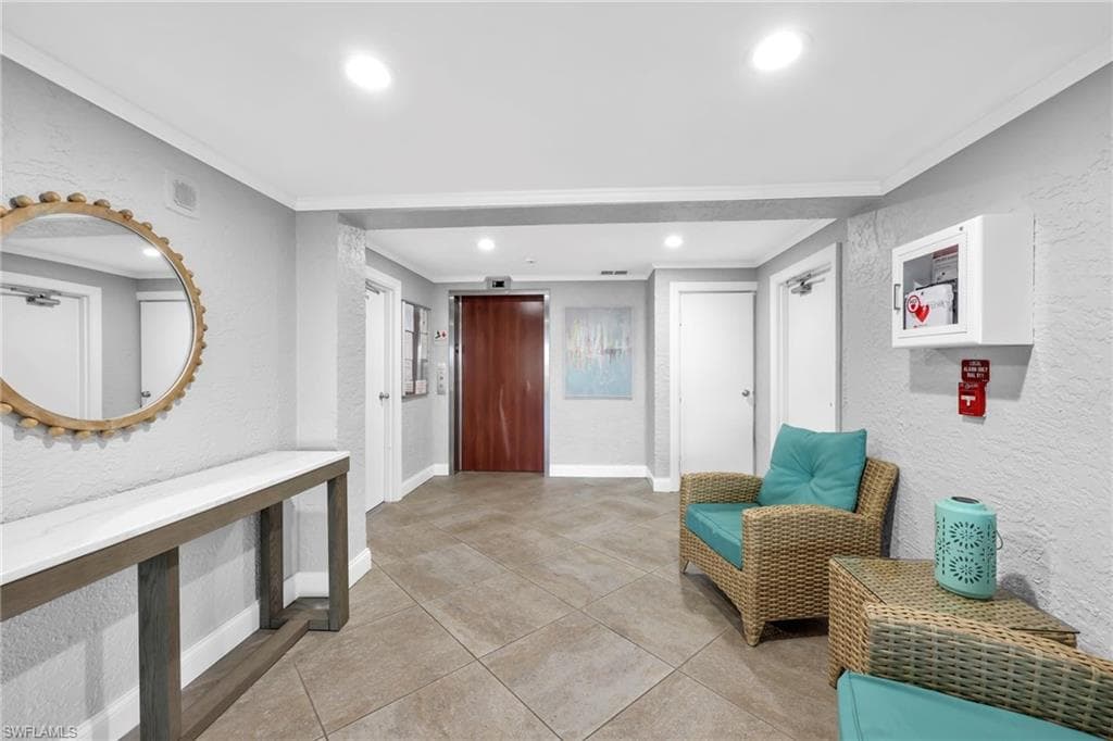 2885 Palm Beach BLVD # 101, FORT MYERS FL 33916-22