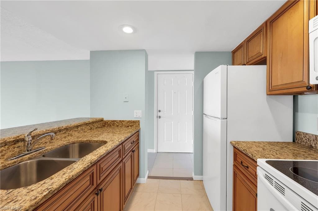 2885 Palm Beach BLVD # 101, FORT MYERS FL 33916-11