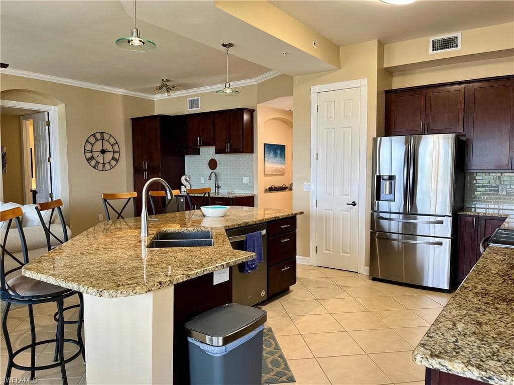 174 Shadroe Cove CIR # 1001, CAPE CORAL FL 33991-7