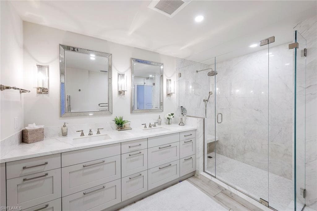 4051 Gulf Shore BLVD N, NAPLES FL 34103-16