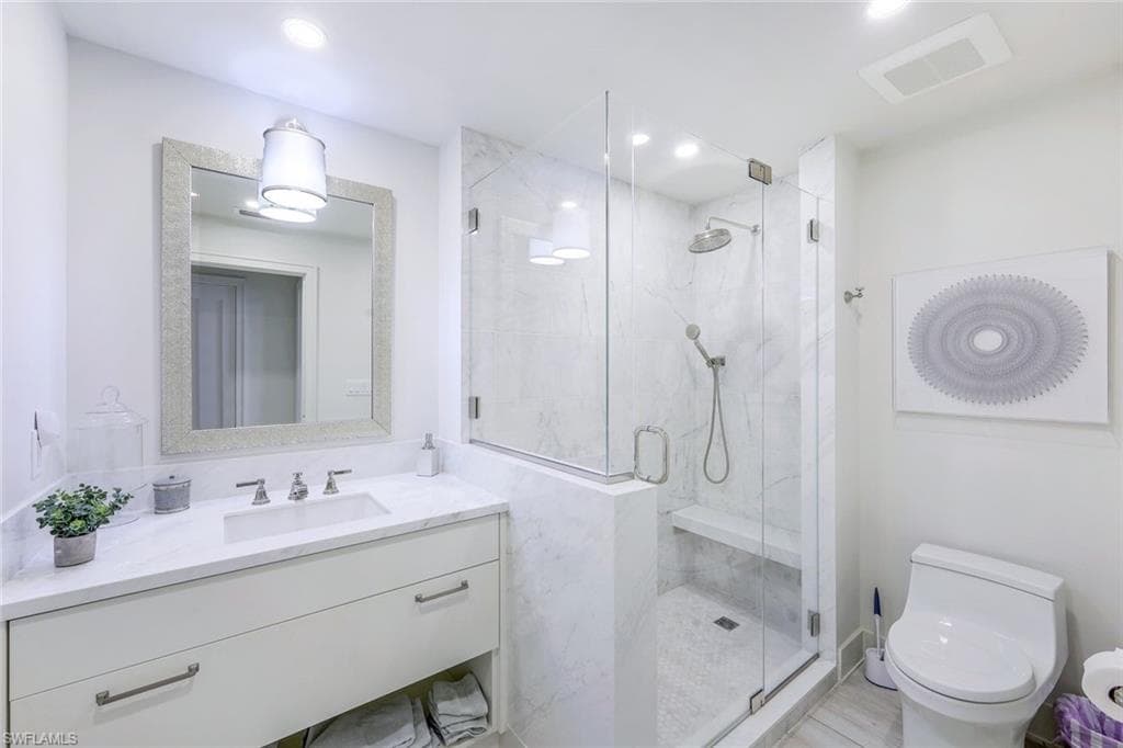 4051 Gulf Shore BLVD N, NAPLES FL 34103-18