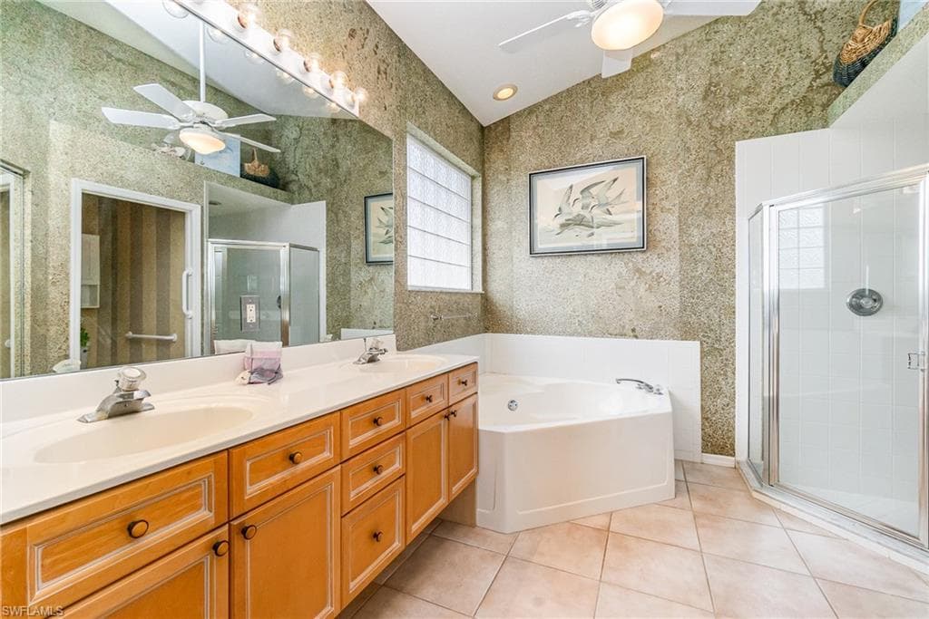 28501 Hidden Lake DR, BONITA SPRINGS FL 34134-10