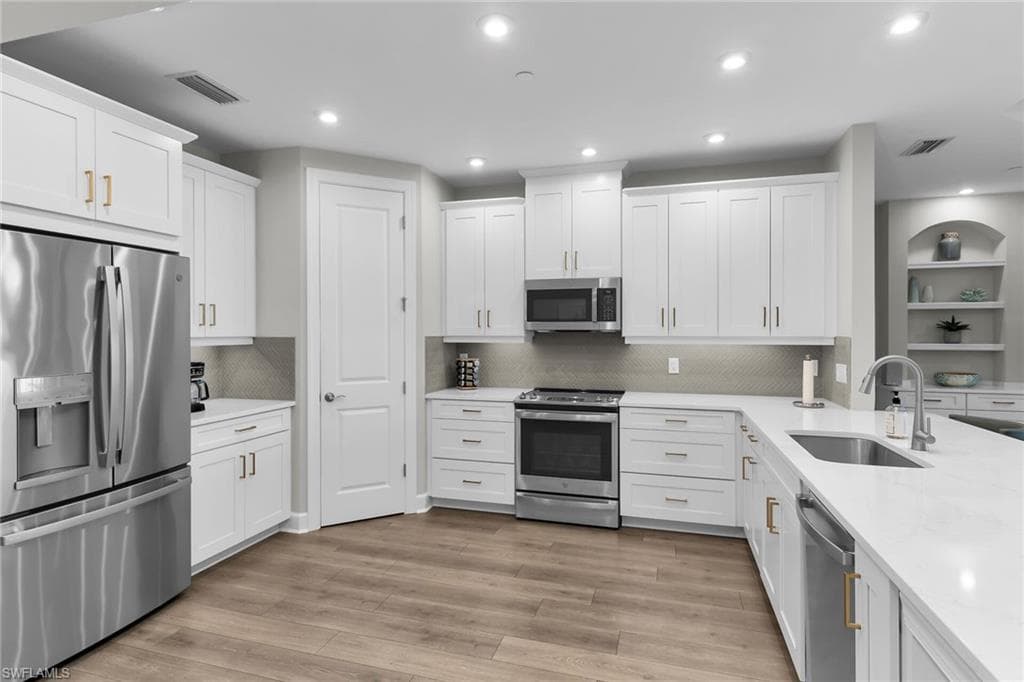 15249 Zeno WAY 102-4