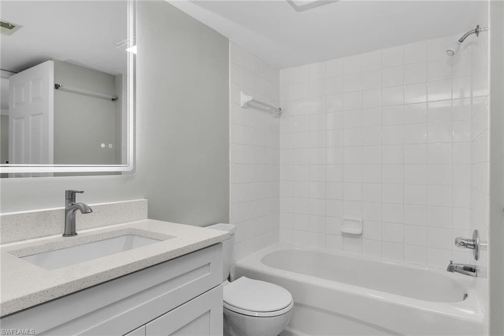 1835 Florida Club CIR # 3107, NAPLES FL 34112-26