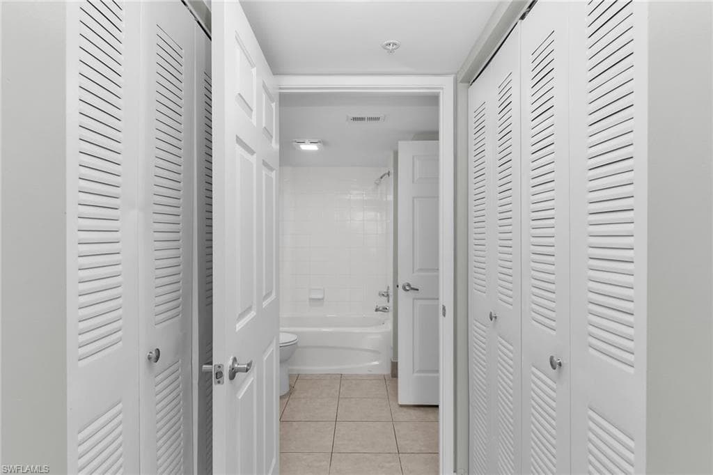 1835 Florida Club CIR # 3107, NAPLES FL 34112-25