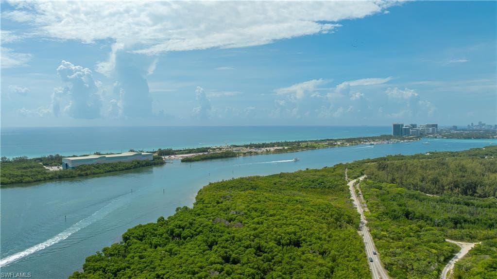 214 Poinciana Dr # 204, MIAMI BEACH FL 33160-1