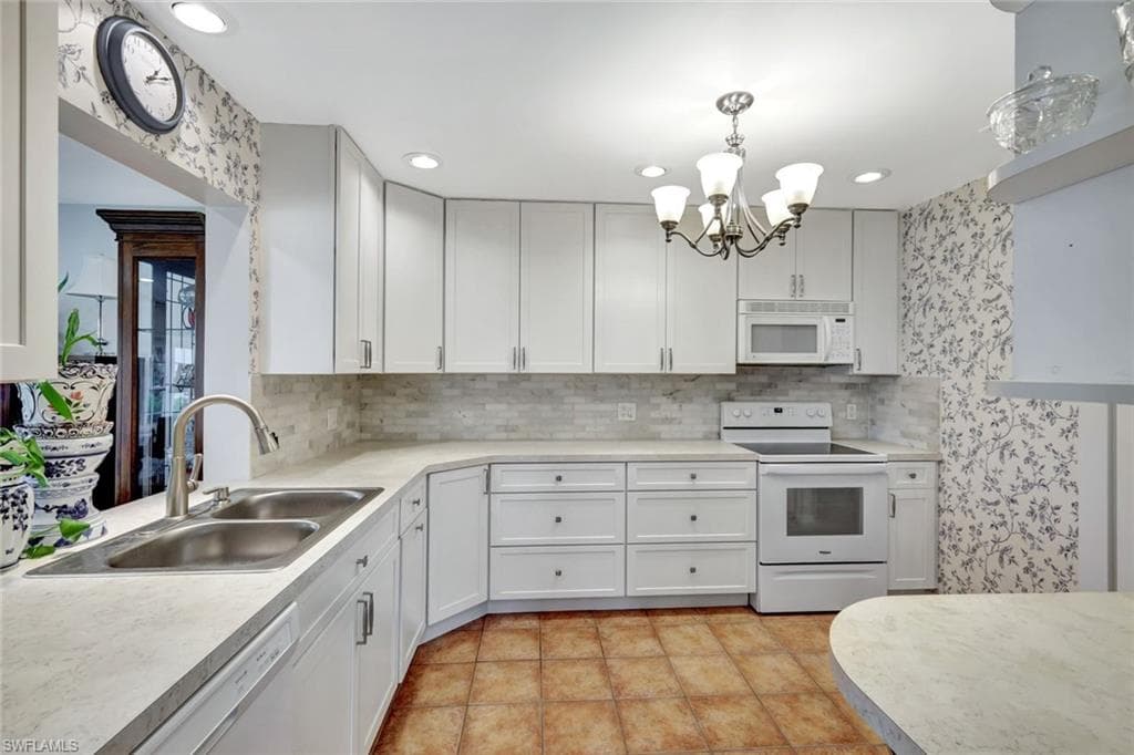 13530 Stratford Place CIR # 104, FORT MYERS FL 33919-2