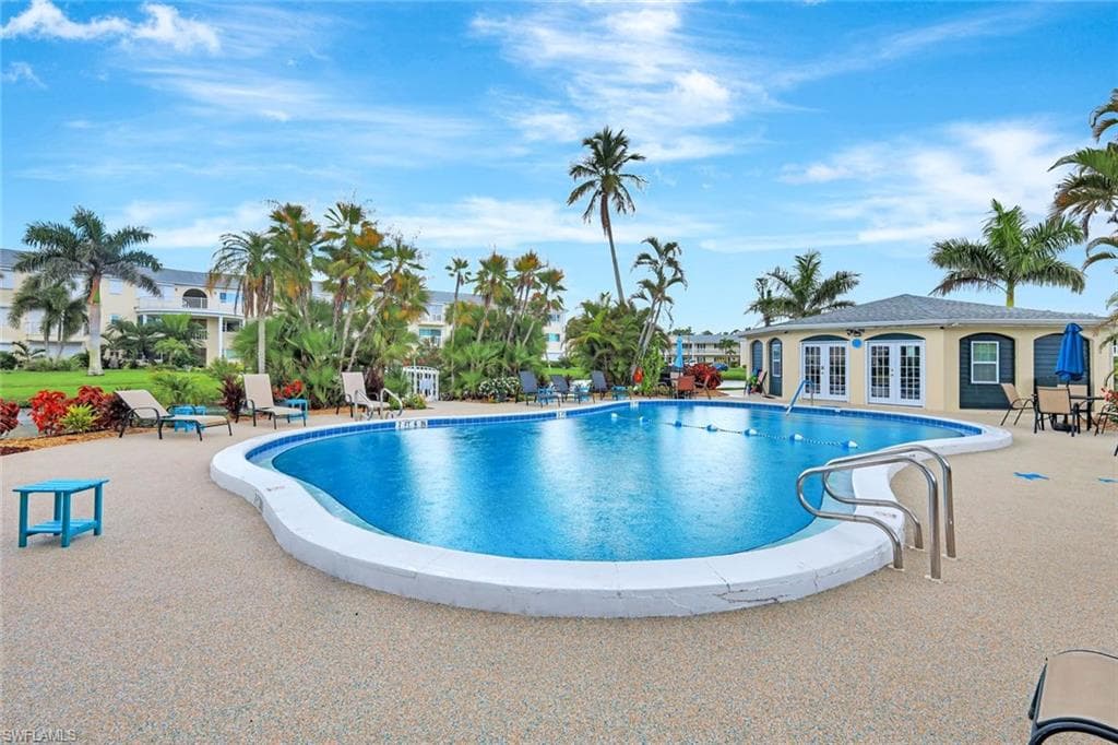 13530 Stratford Place CIR # 104, FORT MYERS FL 33919-20