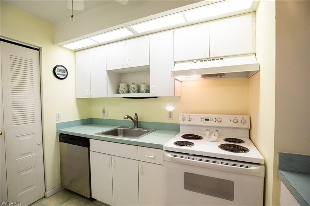 8041 S Woods CIR # 14, FORT MYERS FL 33919-6