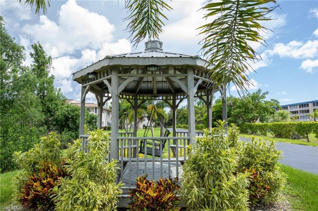 8041 S Woods CIR # 14, FORT MYERS FL 33919-31